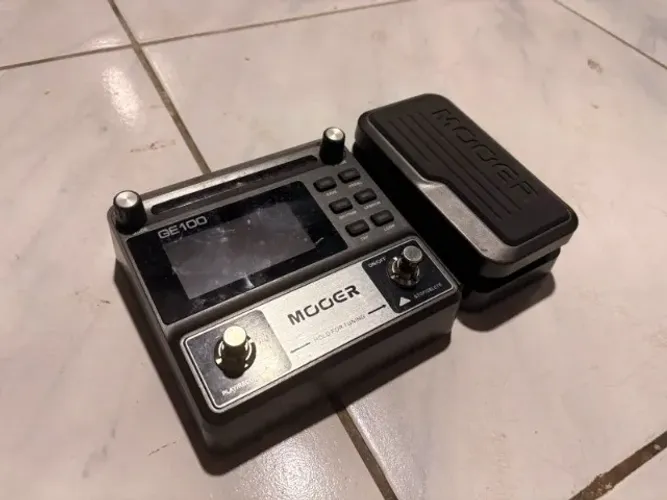 Pedaleira Mooer GE 100