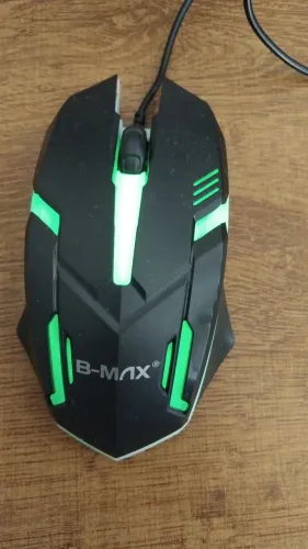 mouse com Lede e fio bom e novo