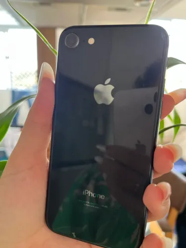iPhone 8