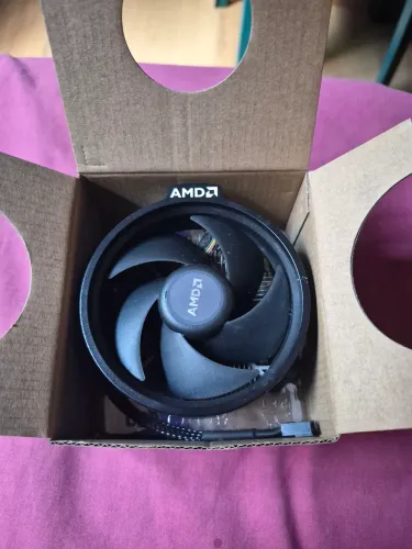 Cooler Original AMD AM4 (Wraith Stealth) - P/ Processadores Ryzen