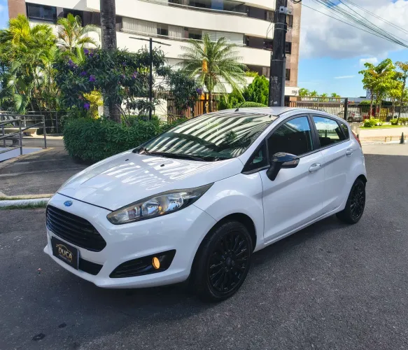 Ford Fiesta SEL 1.6 16V Flex Mec. 5P 2017