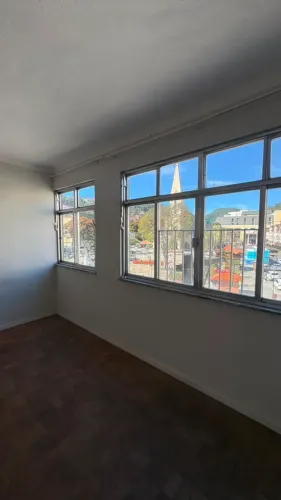 Apartamento com excelente localização no centro da cidade