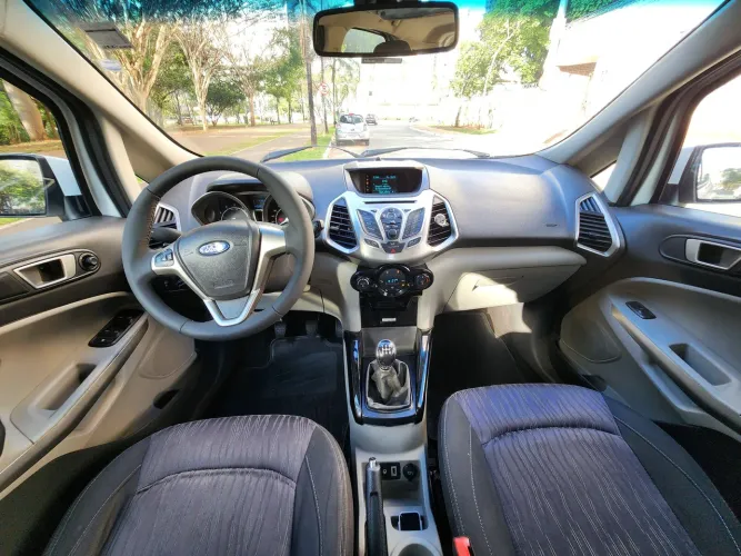 Ford Ecosport Titanium 1.6 16V Flex 5P 2014