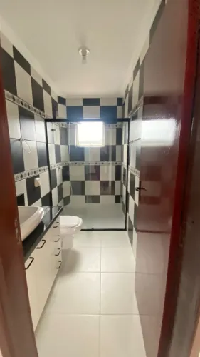 Aluga-se apartamento com 2 quartos em Centro lages SC