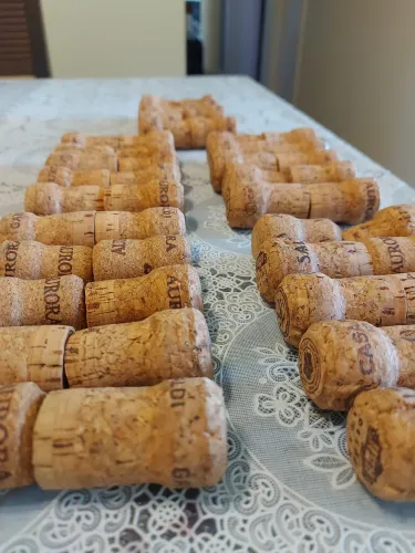 Lote Com 50 Rolhas De Espumante De Cortiça Natural Para Artesanato