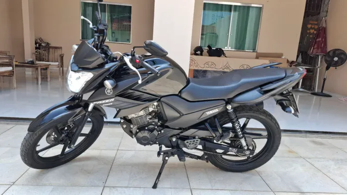 Moto fazer 2023 preta