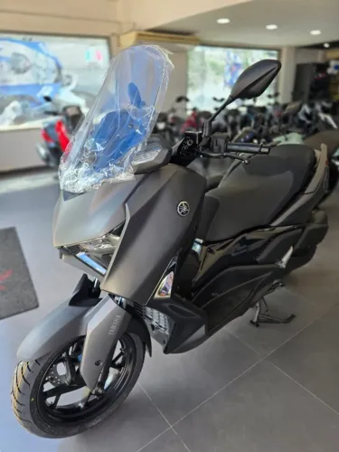 Yamaha XMax 300 CONNECTED 2027 - Lucas França