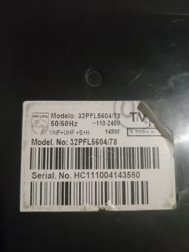 Tv 32 Philips tela trincada só prá Retirada de peças