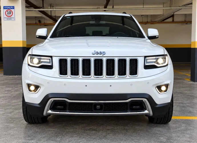 Jeep Grand Cherokee Limited 3.0 TB Dies. AUT 2014