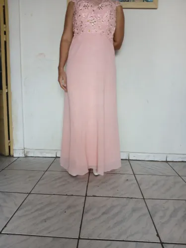 Vestido de festa e sapato social 