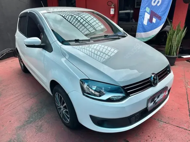 Volkswagen Fox 1.0 MI Total Flex 8V 5P 2013
