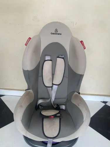 Cadeirinha infantil para carro