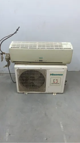 Ar condicionado 12000 BTUS usado barato HISENSE controle remoto (vendo no estado )