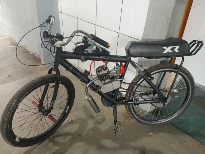 Bike motorizada 100cc usada, perfeito estado