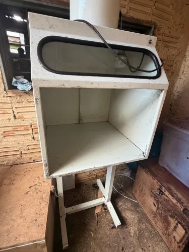 Vendo cabine de cola