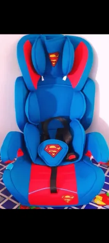 Cadeirinha infantil para carro menino