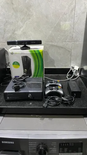 Xbox 360 desbloqueado rgh completo na caixa 