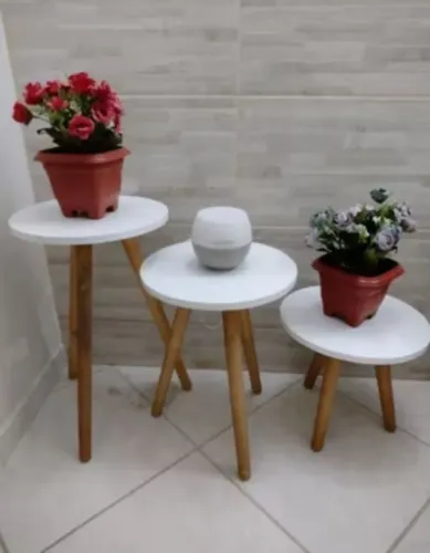Vendo Lindo Trio de Mesinhas