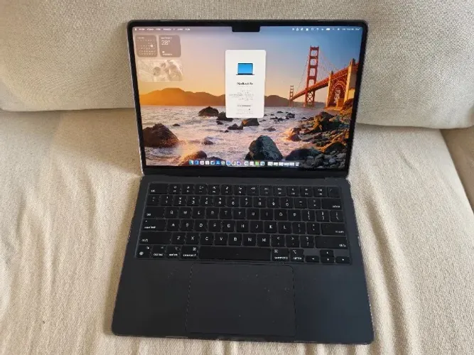 MacBook Air - M3 256GB 16BG Memoria