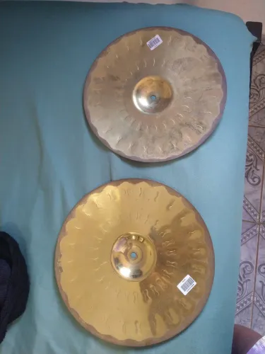 Pratos HitHat Orion Twister 