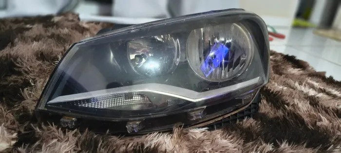 Farol Voyage/Gol G6 2013-16 direito foco duplo Original -Usado 
