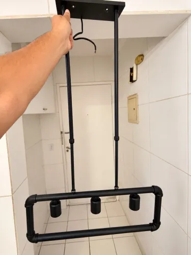 Lustre Pendente Industrial Preto com 3 Bocais - Estilo Retrô