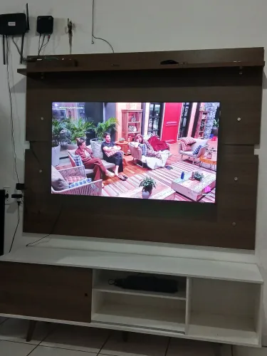 Vendo TV tcl 50 polegadas. Motivo de viagem