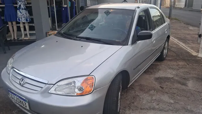 Honda Civic Sedan Lx/lxl 1.7 16V 115cv Aut. 4P 2001
