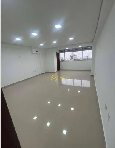 Sala Comercial, 40 m² - aluguel por R$ 2.500/mês ou venda por R$ 550.000 - Edifício West P