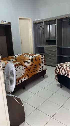 Alugo camas em quartos de pensionato feminino 