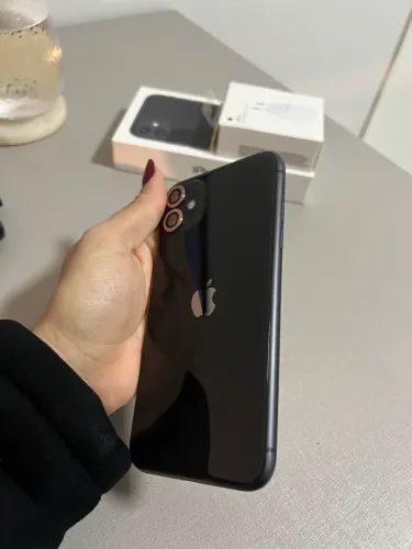 Apple iPhone 11 (64 GB) - Preto - Aparelho todo original