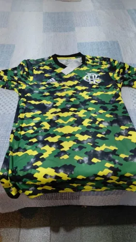 Blusa oficial do Flamengo Adidas.
