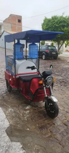 Triciclo elétrico
