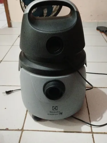 Aspirador de po e agua