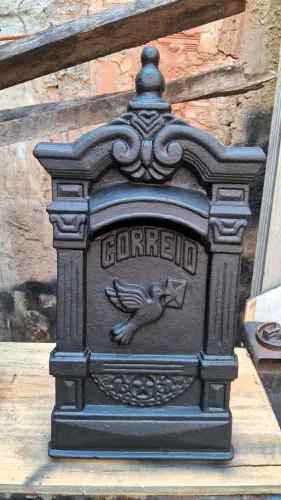 Caixa de correio ferro fundido