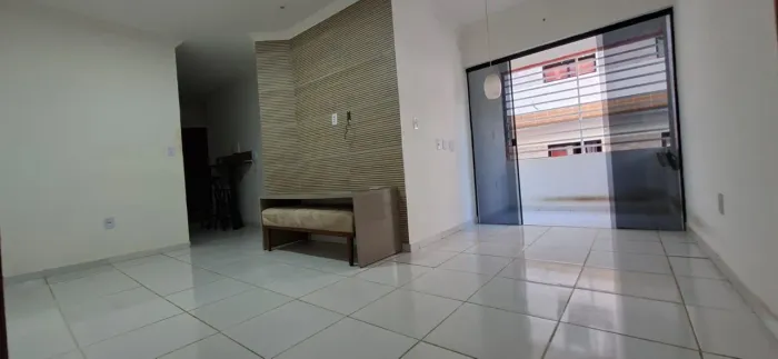 APARTAMENTO NAS 3 RUAS