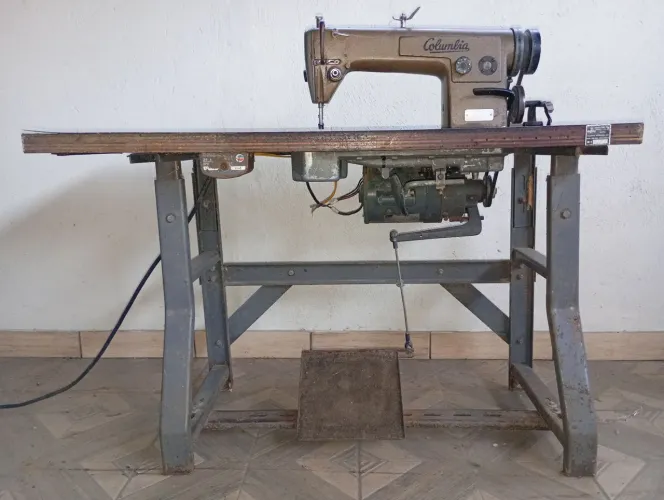 Máquina de costura 
