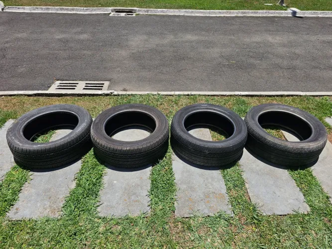 4 Pneus Touring Durable 235/55/R18