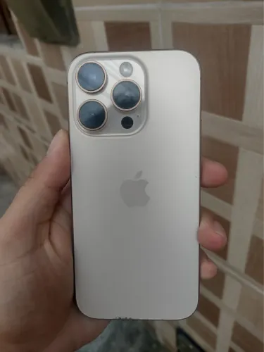 Troco iPhone 16 pro +ps4 em 17 pro Max