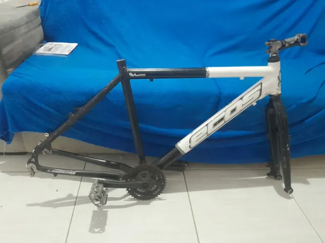 Quadro ecos 2015 aro 26