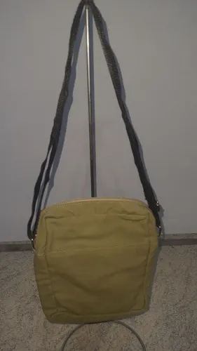 Bolsa básica em lona, alça regulável