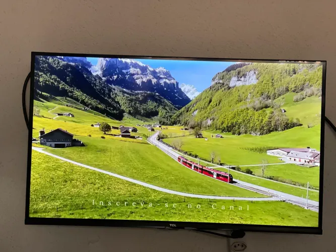 Televisão TCL 32 polegadas ROKU TV 