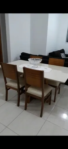 Mesa de jantar seis lugares