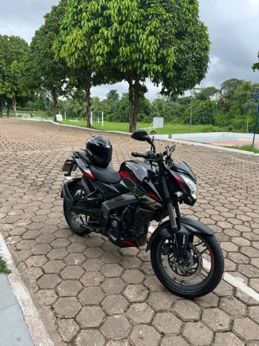 Bajaj Dominar 200 2025