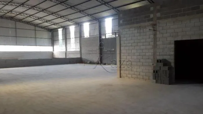 Comercial Galpão em Jacareí