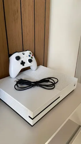 XBOX ONE S 1TB