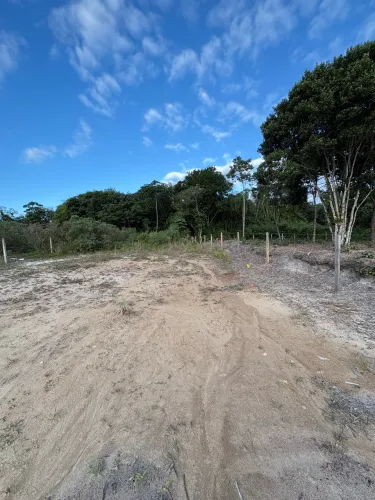 Terreno de esquina na praia do Ervino