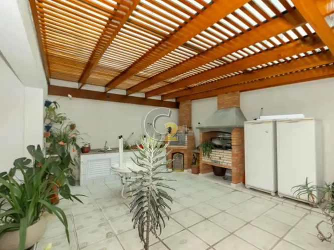Casa de Condomínio à venda no Tucuruvi com 4 suítes e 4 vagas