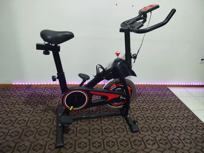 Bicicleta ergométrica spinning