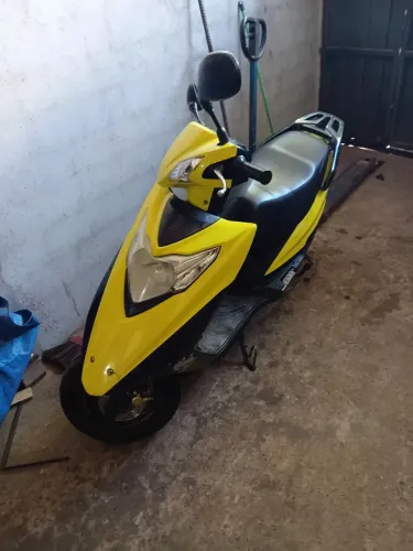 Suzuki lindy